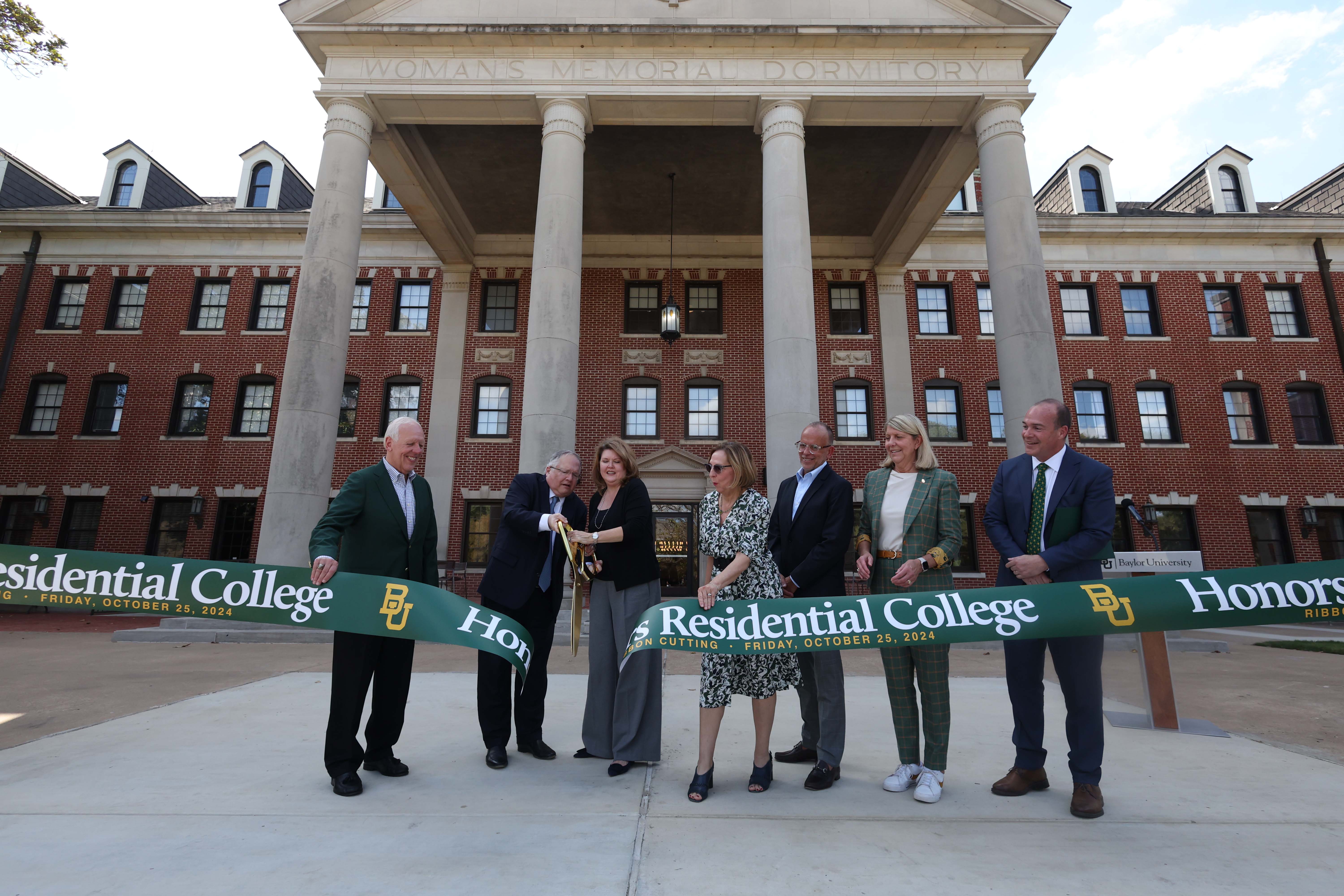 Honors Residential College Ribbon Cutting